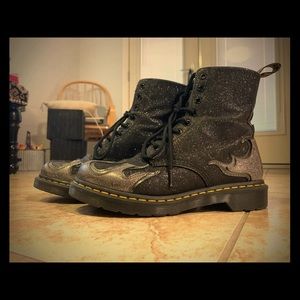 DOC MARTENS